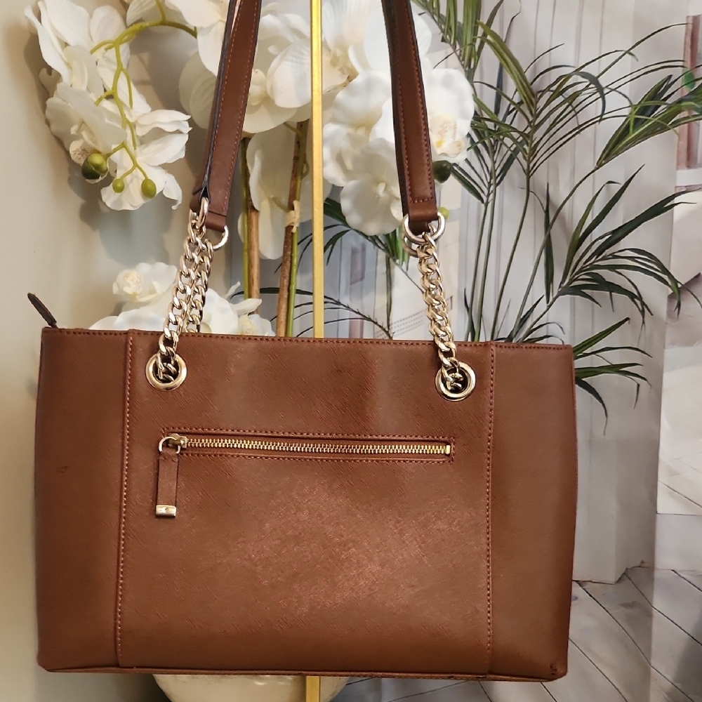 Calvin Klein Tan Leather Shoulder Bag - Picture 6 of 11
